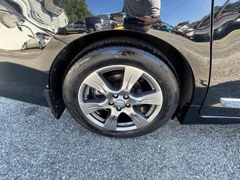 Used 2017 Toyota Sienna SE Premium FWD image 39