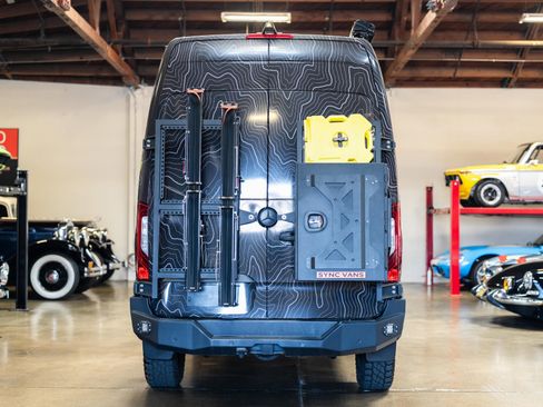 Used 2021 Mercedes-Benz Sprinter 2500 w/ Premium Plus Package image 5