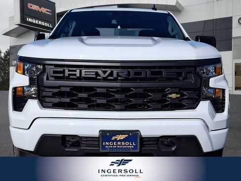 Used 2022 Chevrolet Silverado 1500 Custom image 3