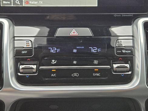 Certified 2023 Kia Sorento SX image 21