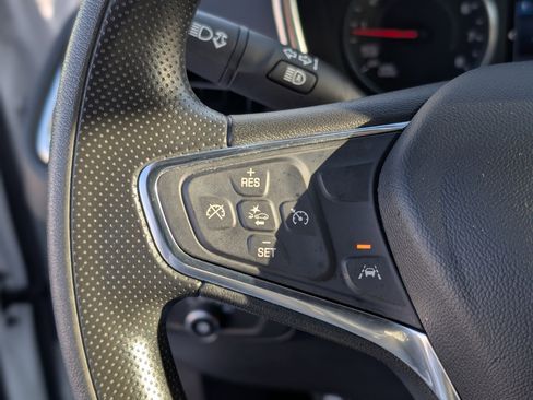 Used 2021 Chevrolet Equinox LT image 18