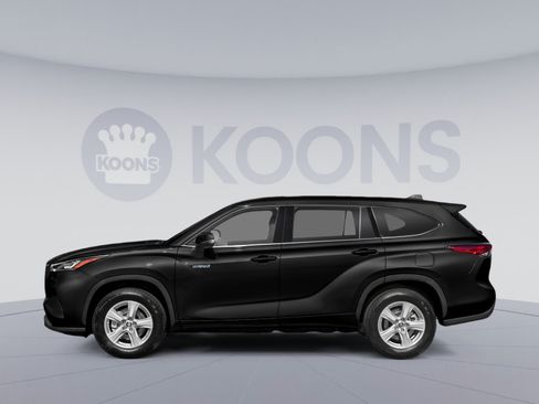 Used 2020 Toyota Highlander XLE AWD/4WD image 4