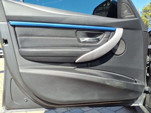 Used 2018 BMW 340i Sedan RWD image 23