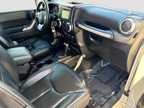 Used 2017 Jeep Wrangler Unlimited Sahara w/ Quick Order Package 24E Chief image 13