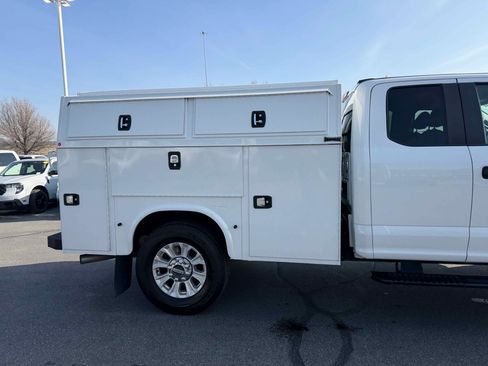 Used 2022 Ford F250 XL w/ STX Appearance Package image 8