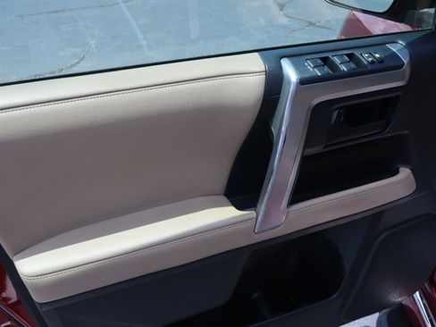 Used 2012 Toyota 4Runner SR5 image 14