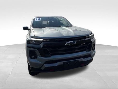 Certified 2024 Chevrolet Colorado Z71 w/ Z71 Convenience Package 2 AWD/4WD image 8