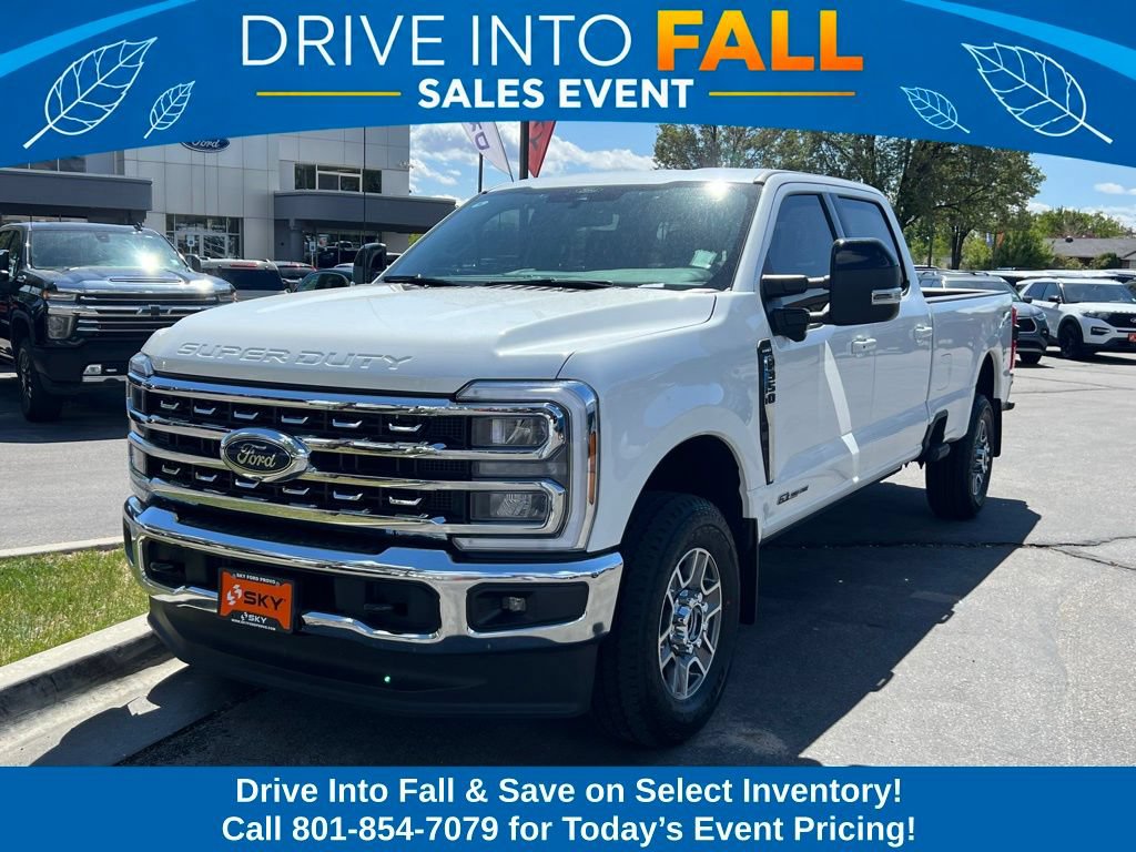 Used 2026 Ford F350 Lariat w/ FX4 Off-Road Package AWD/4WD image 2