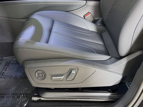 New 2026 Audi Q3 quattro 2.0T AWD/4WD image 19