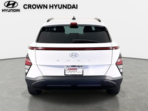 Certified 2024 Hyundai Kona SEL w/ Convenience Package FWD image 6