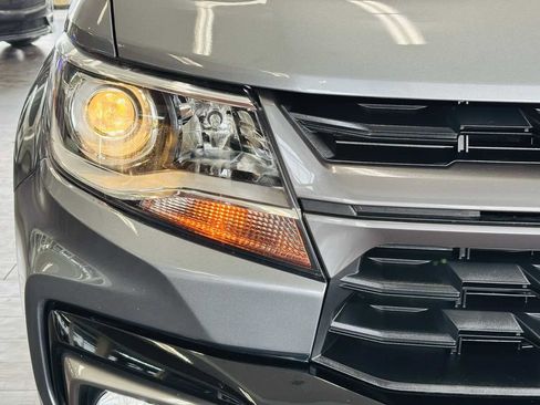 Used 2022 Chevrolet Colorado Z71 AWD/4WD image 18