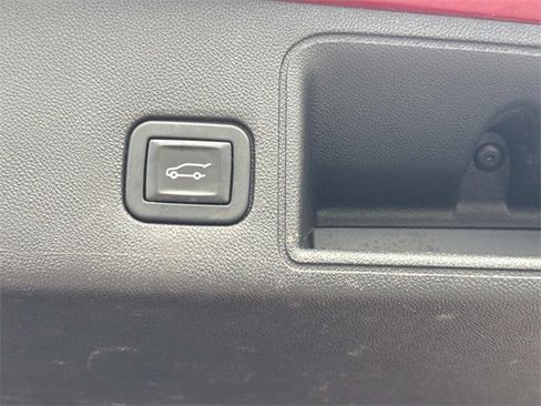 Used 2019 GMC Terrain SLT w/ Preferred Package image 15