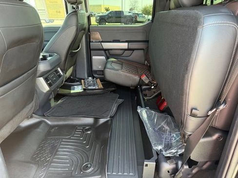 Used 2023 Ford F250 Lariat w/ Sport Appearance Package image 25