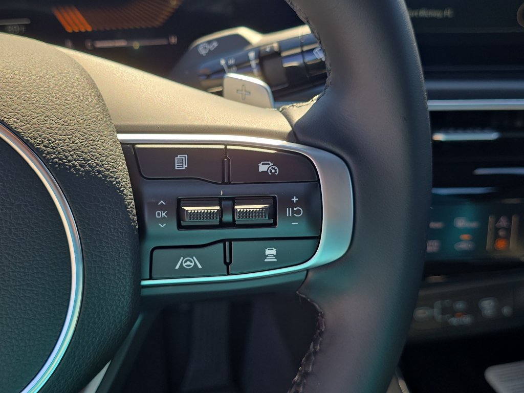New 2027 Kia K5 GT FWD image 32