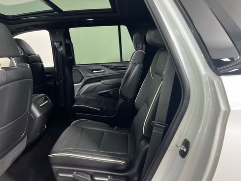 Used 2024 Cadillac Escalade Sport image 31