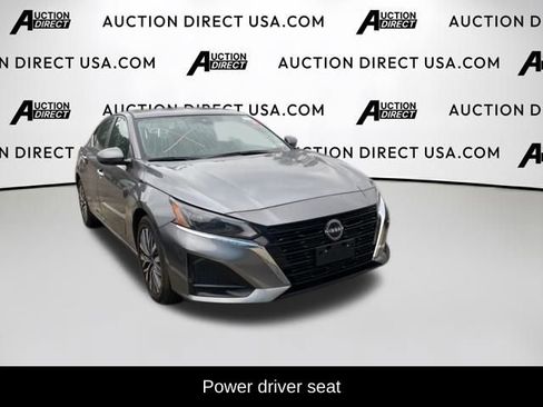 Used 2023 Nissan Altima 2.5 SV image 3