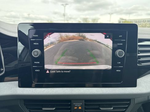 New 2026 Volkswagen Jetta SE FWD image 17