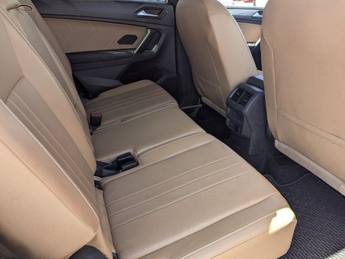 Used 2024 Volkswagen Tiguan SE FWD image 14