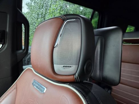 Used 2023 GMC Yukon Denali Ultimate AWD/4WD image 10