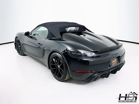 Used 2022 Porsche 718 Boxster Spyder RWD image 8