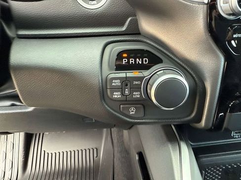 New 2026 RAM 1500 4x4 Crew Cab image 25