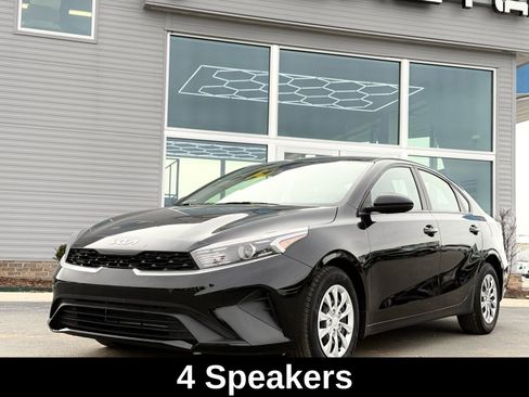 Used 2024 Kia Forte LX image 2