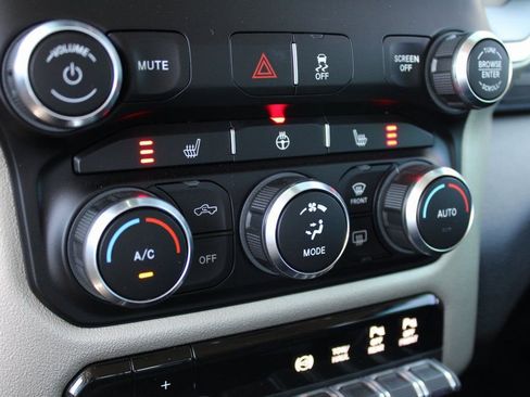 Used 2020 RAM 2500 Laramie image 25