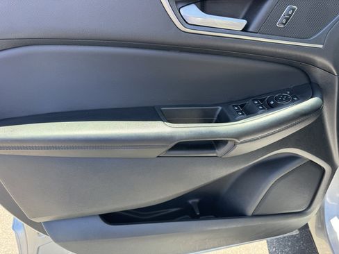 Used 2023 Ford Edge SEL AWD/4WD image 17