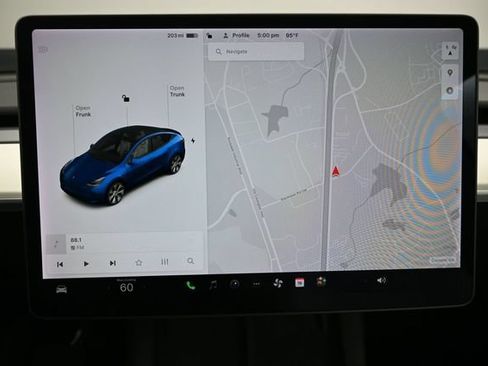 Used 2021 Tesla Model Y Long Range AWD/4WD image 14
