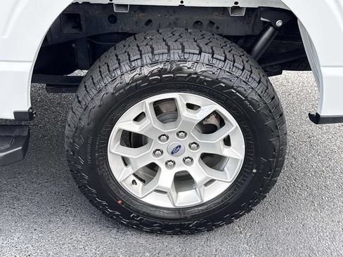 Used 2023 Ford F150 XLT AWD/4WD image 5