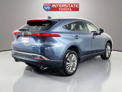 Used 2021 Toyota Venza XLE w/ Softex Package AWD/4WD image 7