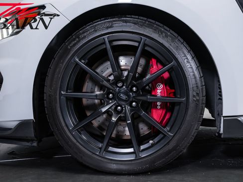 Used 2016 Ford Mustang Shelby GT350 w/ Technology Package RWD image 14