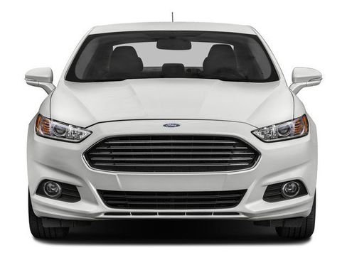 Used 2016 Ford Fusion Titanium FWD image 4