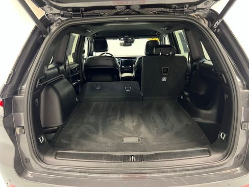 Used 2022 Jeep Grand Cherokee Altitude image 29