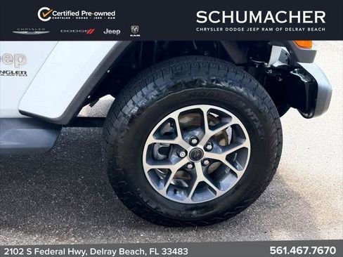 Certified 2022 Jeep Wrangler Unlimited Sahara w/ LED Lighting Group AWD/4WD image 9