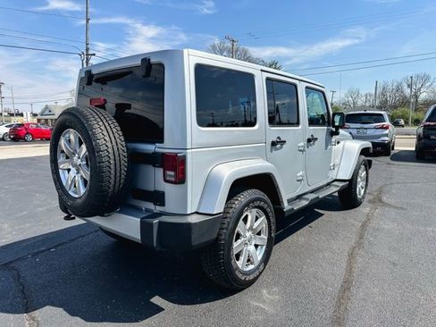 Used 2012 Jeep Wrangler Unlimited Sahara w/ Connectivity Group image 8