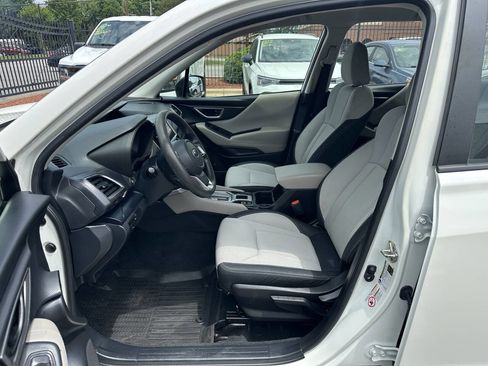 Used 2019 Subaru Forester AWD/4WD image 11