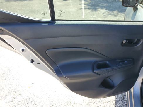 Used 2025 Nissan Versa S w/ Trunk Package image 9