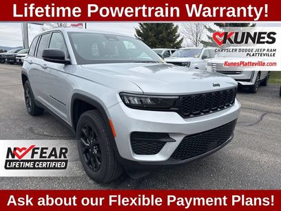 Used 2025 Jeep Grand Cherokee Altitude