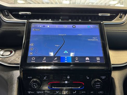 Used 2021 Jeep Grand Cherokee L Limited AWD/4WD image 19