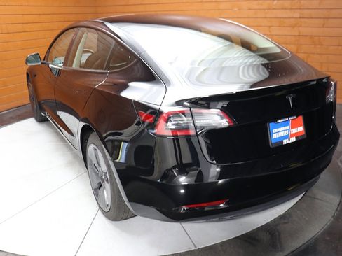 Used 2023 Tesla Model 3 Standard Range image 10
