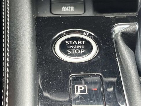 Used 2023 Nissan Kicks SR w/ SR Premium Package image 19