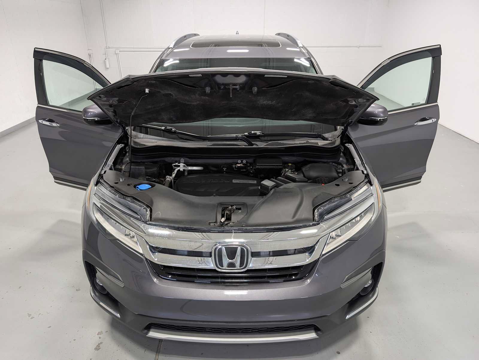 Used 2020 Honda Pilot Touring image 13