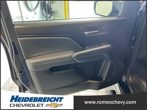 Certified 2024 Chevrolet Colorado LT w/ LT Convenience Package II AWD/4WD image 10