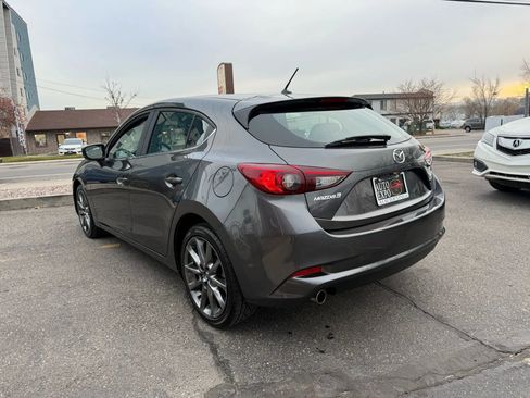 Used 2018 MAZDA MAZDA3 Touring image 7
