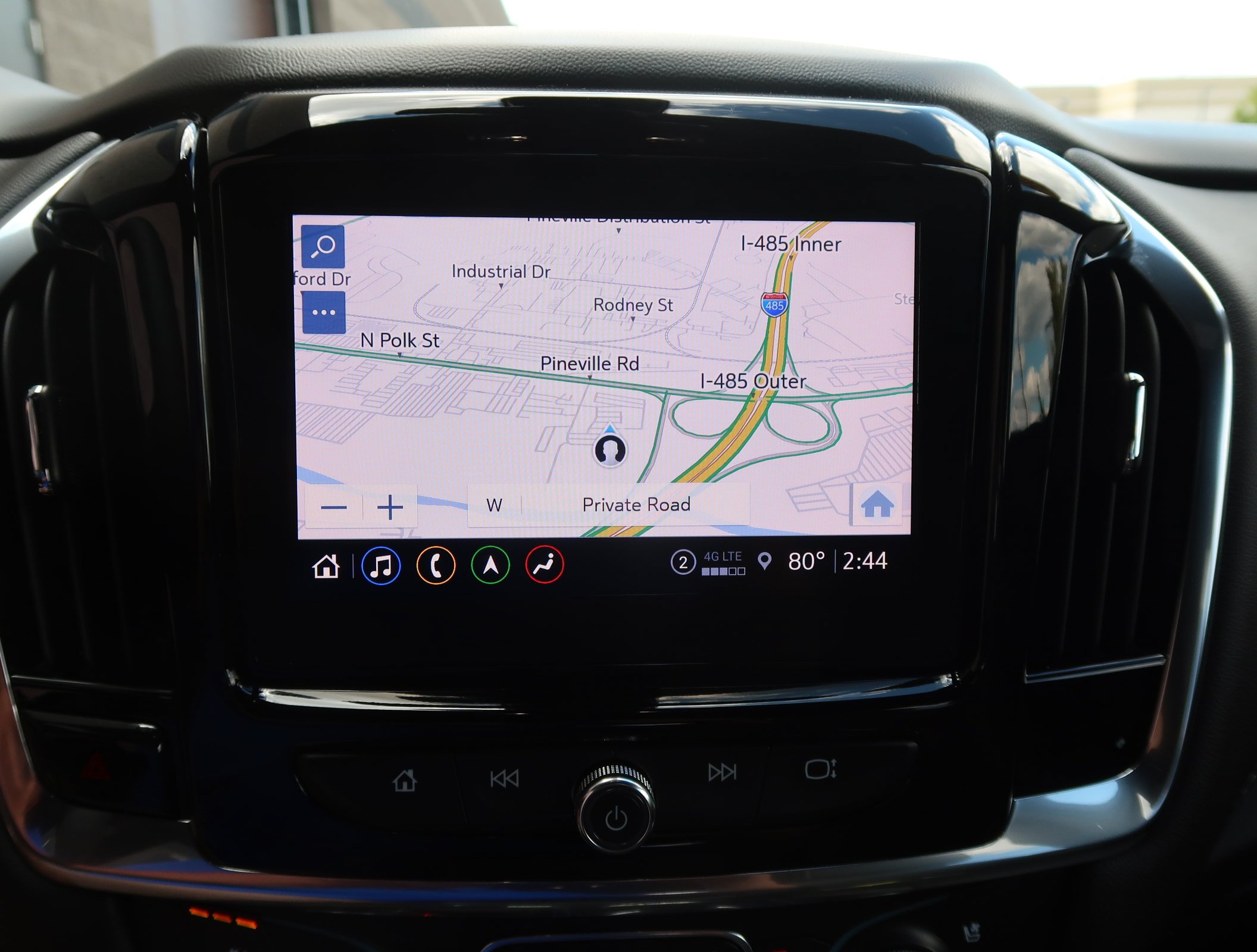 Used 2023 Chevrolet Traverse Premier w/ LPO, Cargo Package FWD image 25