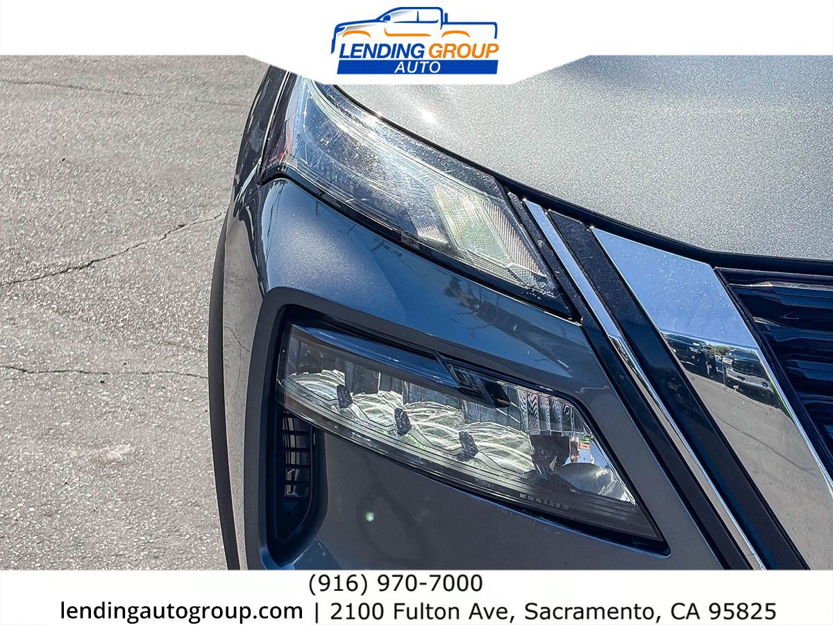Used 2023 Nissan Rogue S AWD/4WD image 7