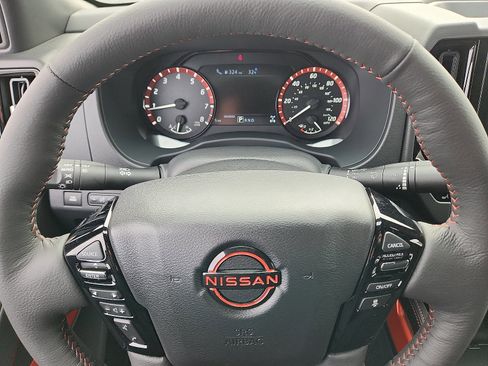 New 2026 Nissan Frontier PRO-4X w/ Pro-4x Convenience Package AWD/4WD image 9