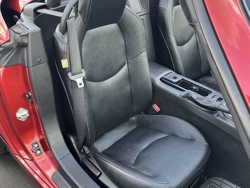 Used 2015 MAZDA MX-5 Miata Grand Touring w/ Premium Package RWD image 17