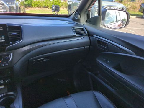 Used 2023 Honda Passport TrailSport image 16